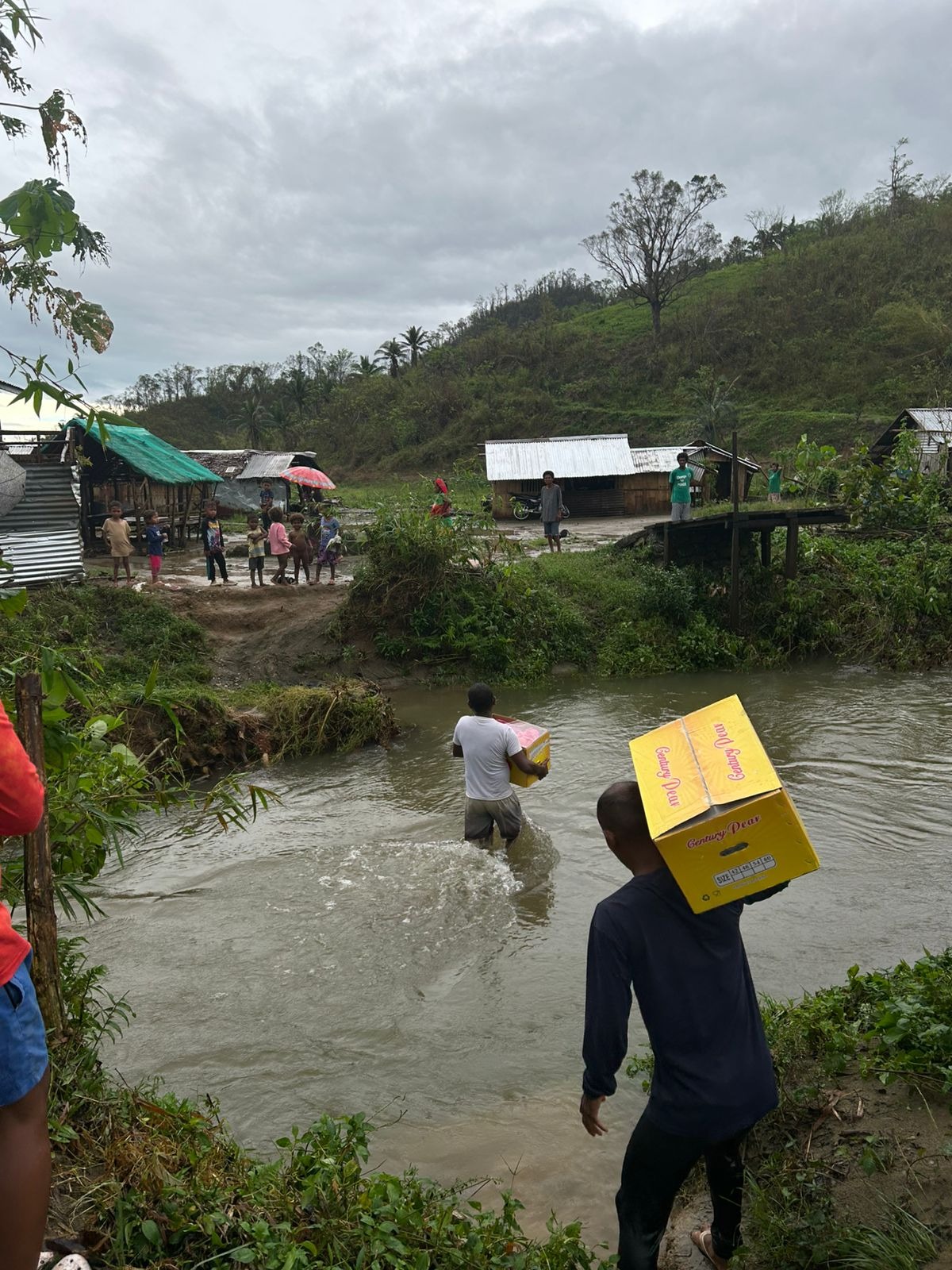 Tulong field photo 09